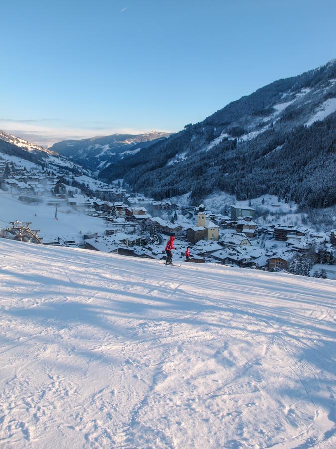 Saalbach Apartments Landhaus Bernkogel - Ski In Ski Out Exterior photo